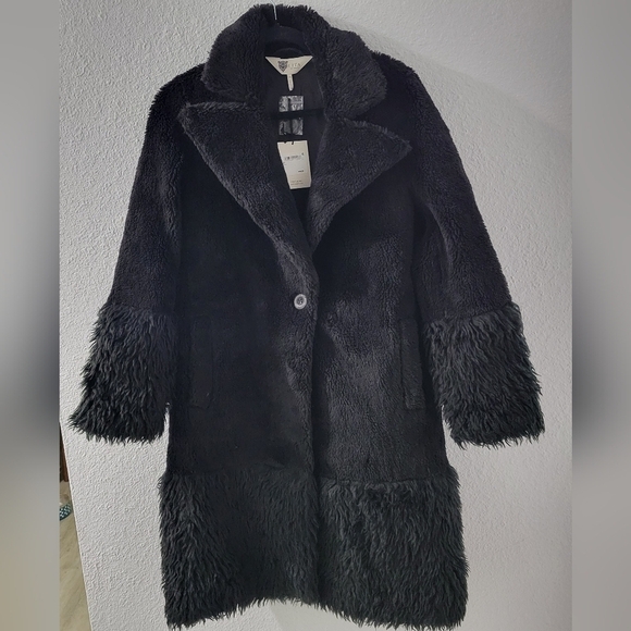 Lita by Ciara Jackets & Blazers - Revolve Lita by Ciara Faux Fur Coat - Black Size XS, NWT, Teddie Coat
